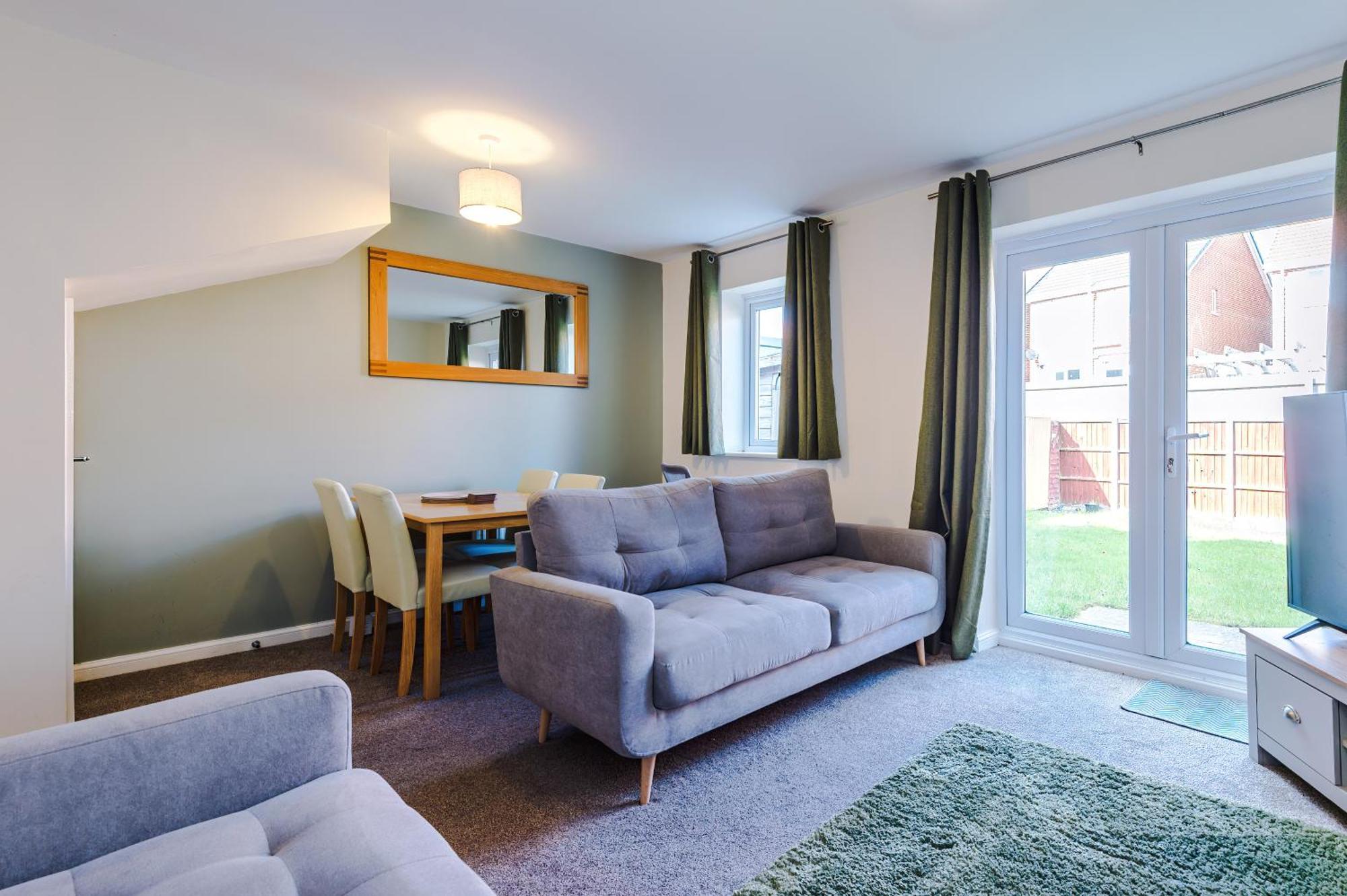 Modern Semi Detached In A Quiet Location, Driveway Parking Villa Ewloe Exteriör bild